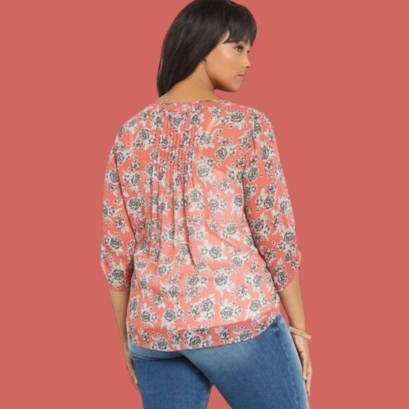  TORRID Plus Size Floral Print Ruched Chiffon Pintuck Top. - Picture 11 of 16